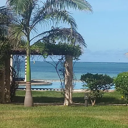 Almasi Oceanfront Nyali Appartement Mombassa Buitenkant foto