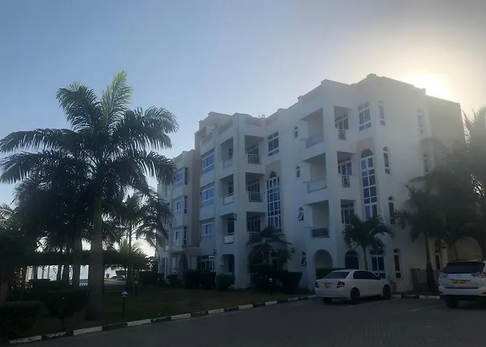 Almasi Oceanfront Nyali