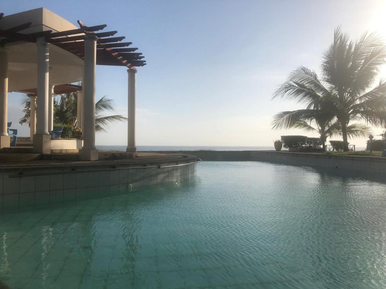 Almasi Oceanfront Nyali * Mombasa